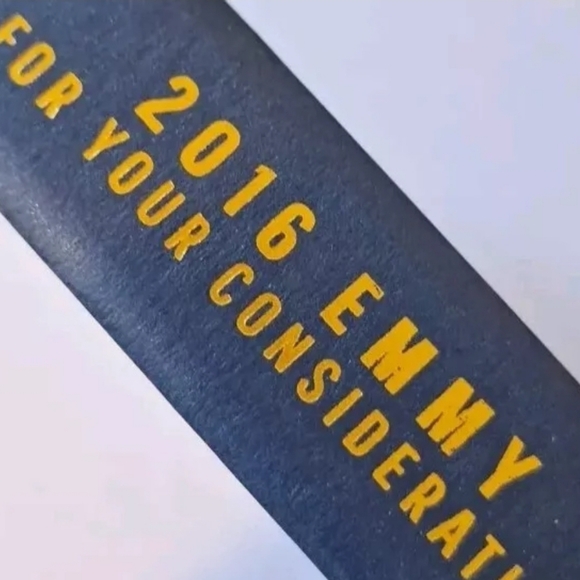 “ROOTS” TV Movie 2016 DVD Set in Pressbook Emmy FYC Promo History Channel NEW - Picture 4 of 4